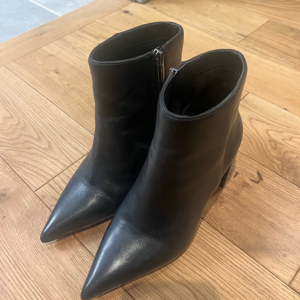 Women’s size 6.5 leather booties with block heel